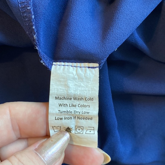 Lush Navy Blue size small ladies top, soft sheer material. EUC no defects - Picture 8 of 8